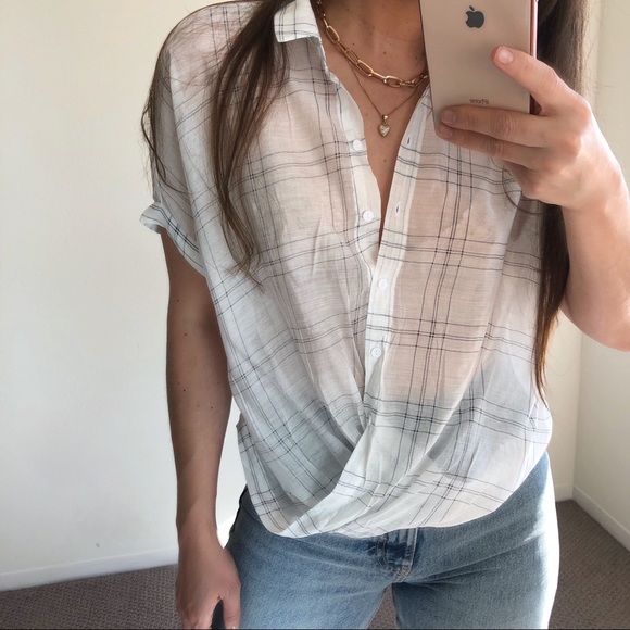 WHITE TOP | LAST ONE - Picture 3 of 5